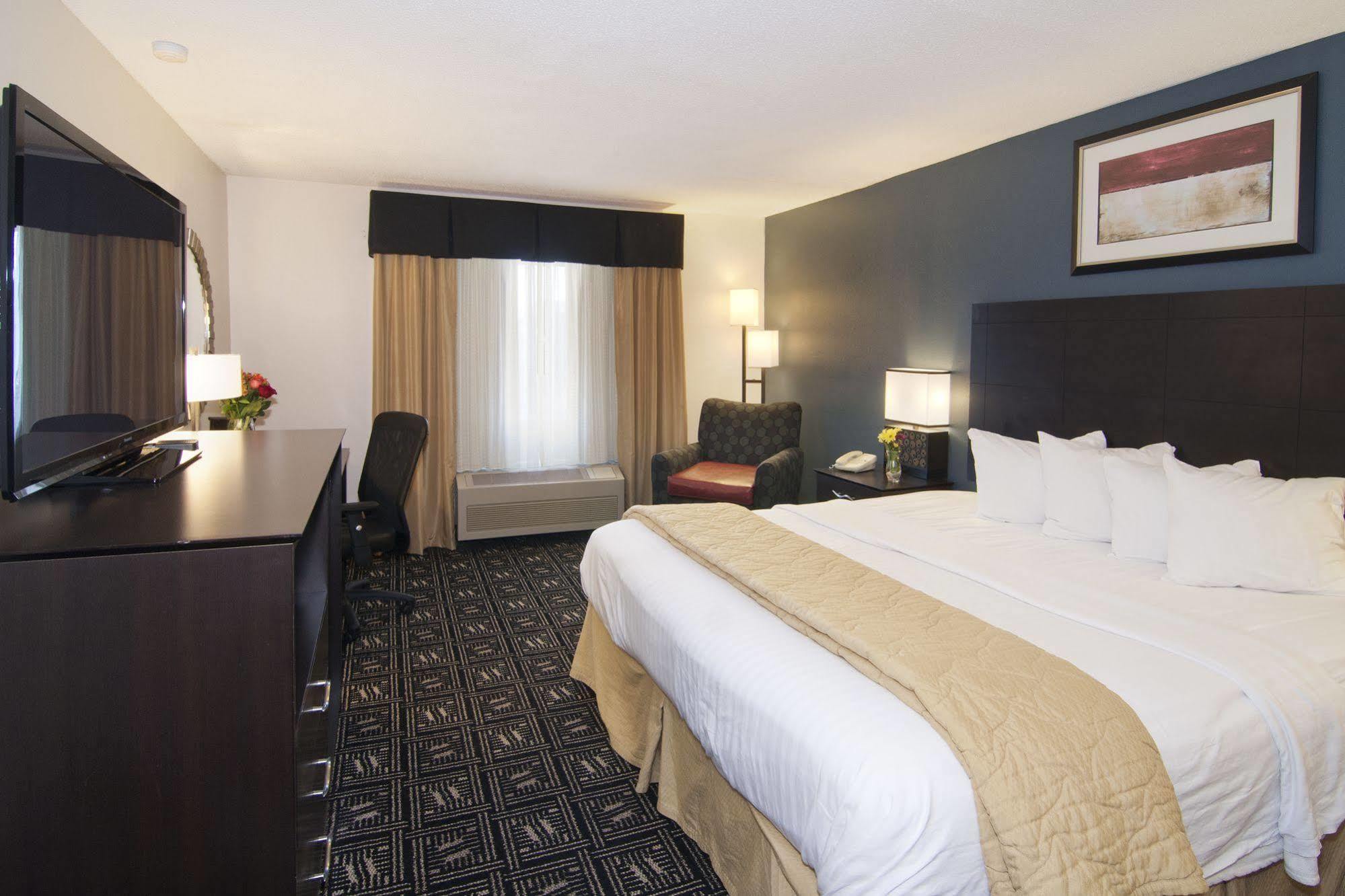 Quality Inn Brooklyn Center Exterior photo
